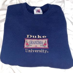 Crewneck/Sweatshirt 
•Navy blue grandma duke university 
•Size XXL
